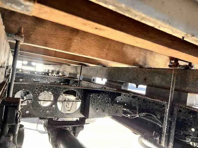 いすゞ エルフ TPG-NKR85AR(2WD)の写真39