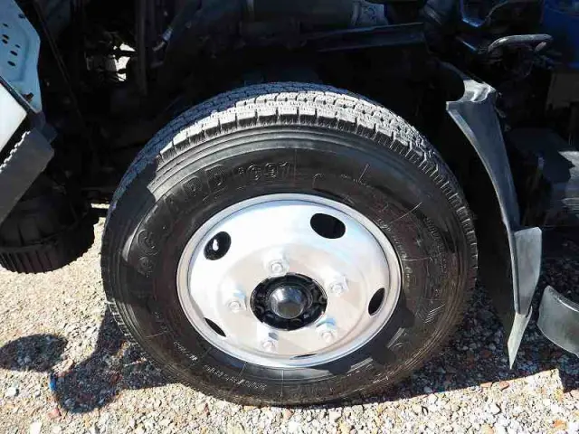 いすゞ エルフ TPG-NKR85AR(2WD)の写真40