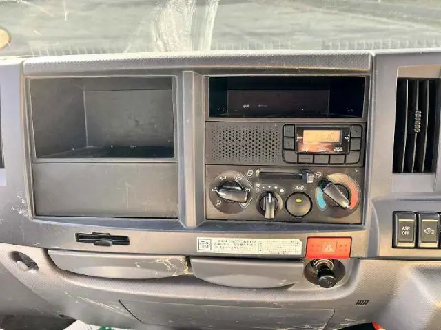 いすゞ エルフ TPG-NKR85AR(2WD)の写真46