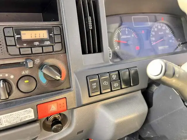 いすゞ エルフ TPG-NKR85AR(2WD)の写真47