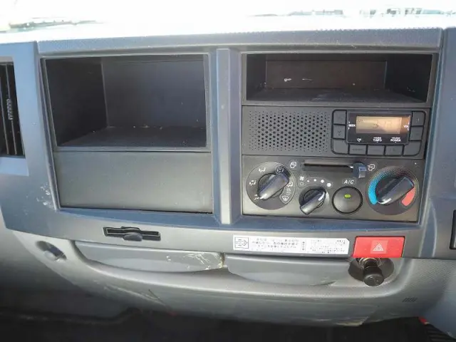 いすゞ エルフ TPG-NKR85AR(2WD)の写真48