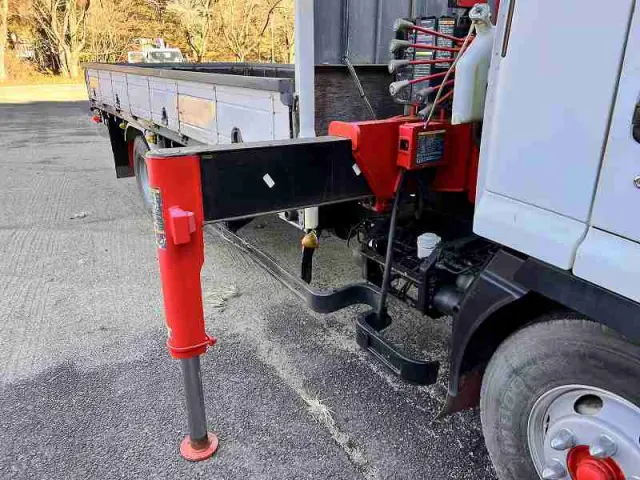 いすゞ フォワード KK-FRR35J4S(2WD)の写真9