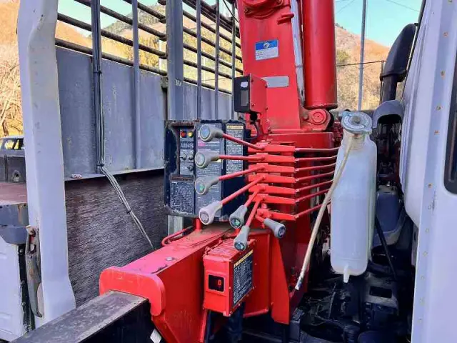 いすゞ フォワード KK-FRR35J4S(2WD)の写真10