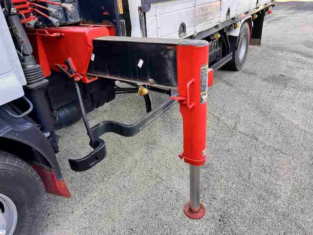 いすゞ フォワード KK-FRR35J4S(2WD)の写真12