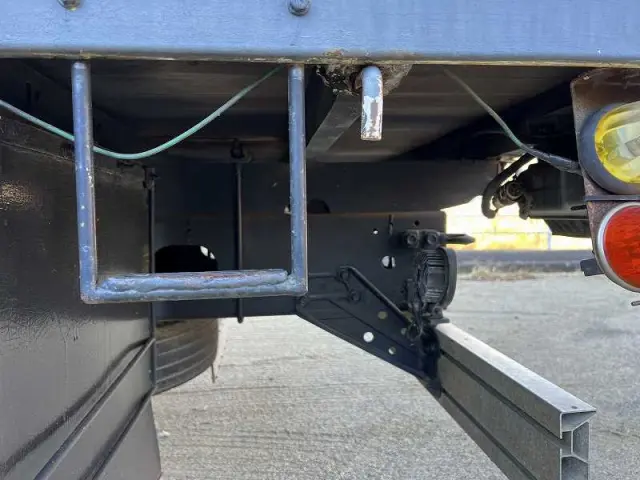 いすゞ フォワード KK-FRR35J4S(2WD)の写真34