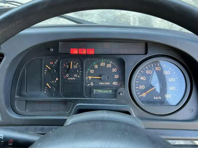 いすゞ フォワード KK-FRR35J4S(2WD)の写真49