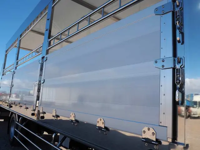 三菱 ファイター 2KG-FK62FZ(2WD)の写真13