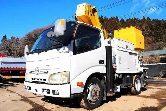 日野 デュトロ TKG-XZU675M(2WD)の写真1