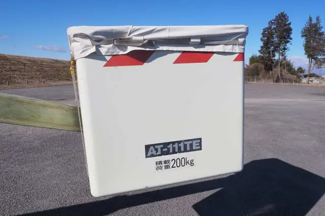 いすゞ エルフ PB-NKR81AN(2WD)の写真12