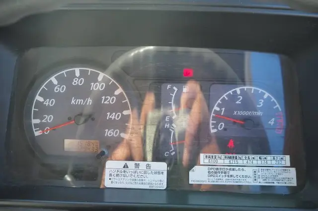 いすゞ エルフ PB-NKR81AN(2WD)の写真50