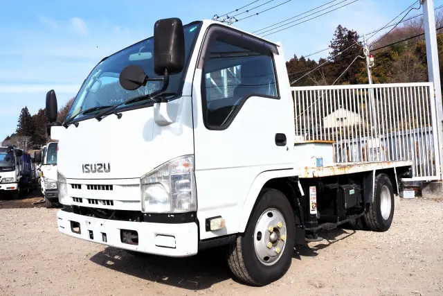 いすゞ エルフ TKG-NKR85N(2WD)の写真1