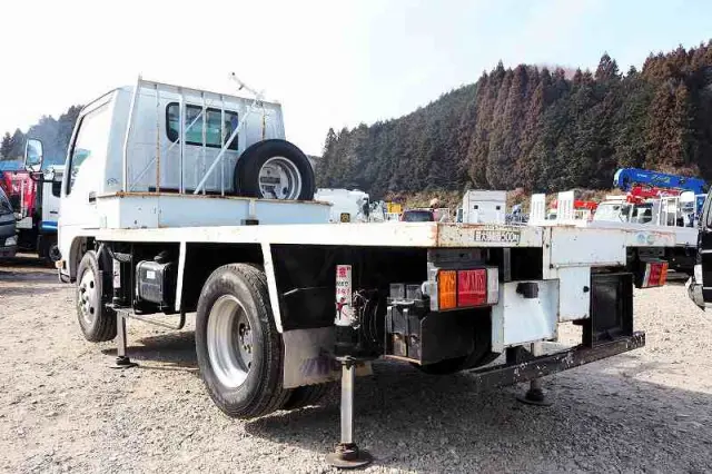 いすゞ エルフ TKG-NKR85N(2WD)の写真3