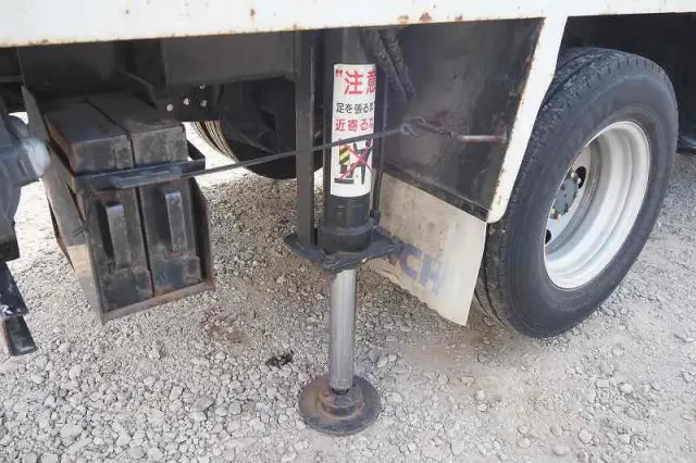 いすゞ エルフ TKG-NKR85N(2WD)の写真11