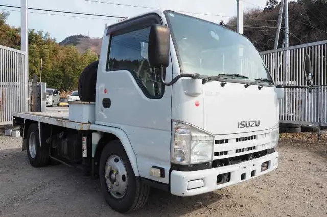 いすゞ エルフ TKG-NKR85N(2WD)の写真24