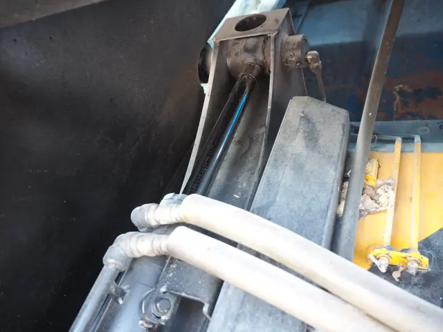 いすゞ エルフ TKG-NKR85N(2WD)の写真28