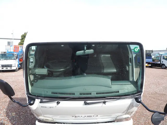いすゞ エルフ TKG-NKR85N(2WD)の写真31
