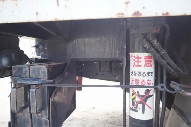 いすゞ エルフ TKG-NKR85N(2WD)の写真33