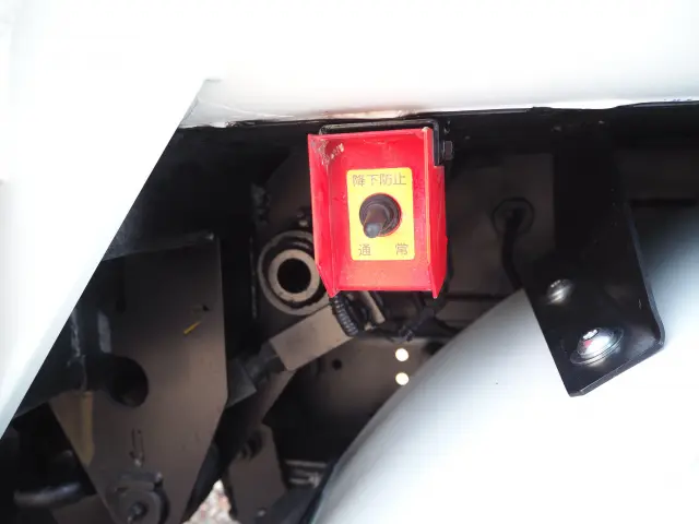 いすゞ エルフ TKG-NKR85N(2WD)の写真36