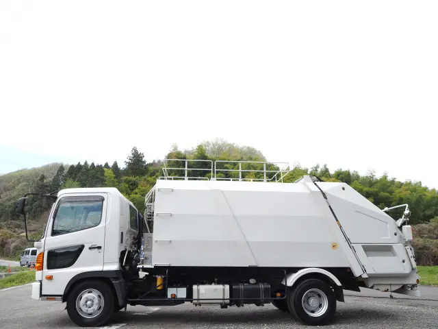 日野 レンジャー BKG-FC7JGYA(2WD)の写真2