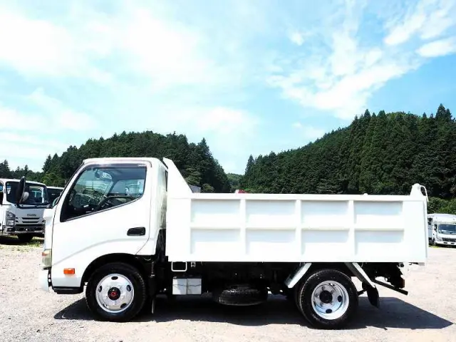 日野 デュトロ SKG-XZU675T(4WD)の写真2