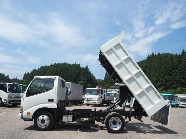 日野 デュトロ SKG-XZU675T(4WD)の写真10