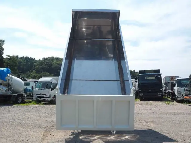 日野 デュトロ SKG-XZU675T(4WD)の写真12