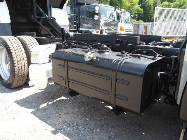 日野 デュトロ SKG-XZU675T(4WD)の写真17