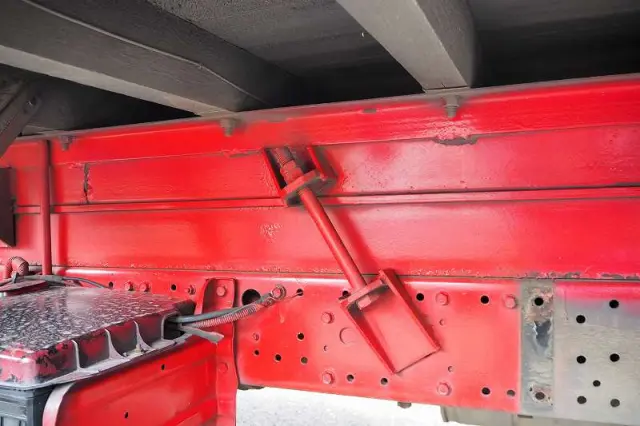 三菱 キャンター KK-FE53EEV(2WD)の写真35