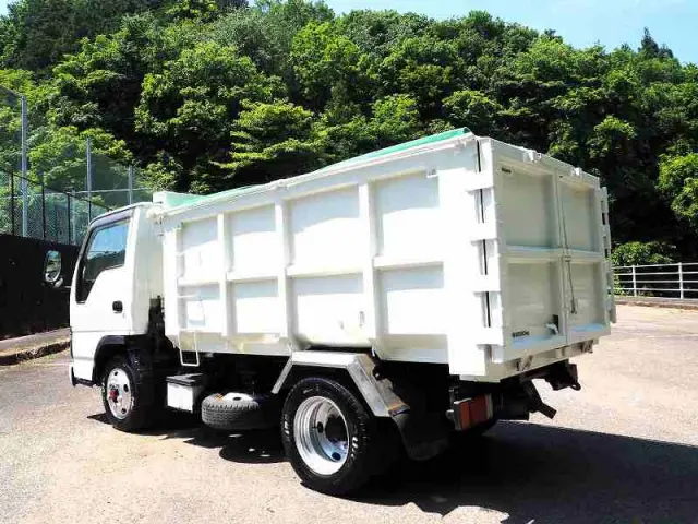 いすゞ エルフ PB-NKS81AN(4WD)の写真3