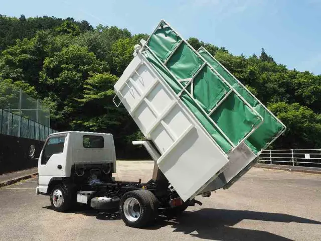 いすゞ エルフ PB-NKS81AN(4WD)の写真11