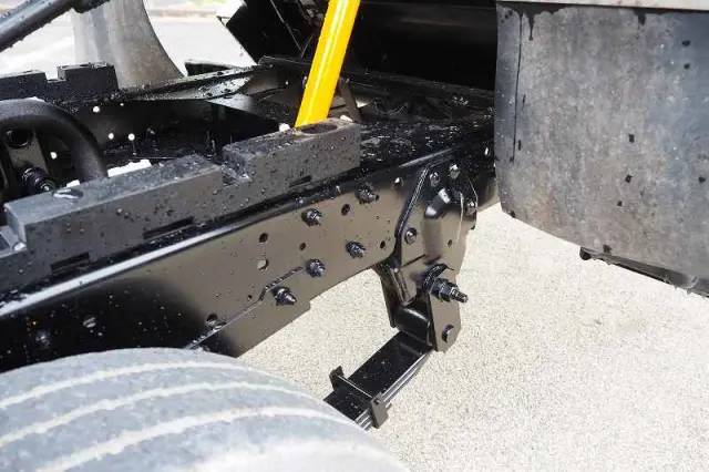 いすゞ エルフ PB-NKS81AN(4WD)の写真31