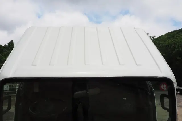 いすゞ エルフ PB-NKS81AN(4WD)の写真37