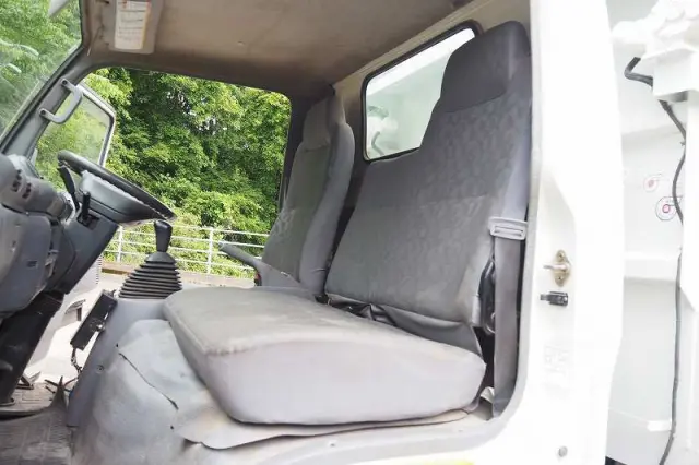 いすゞ エルフ PB-NKS81AN(4WD)の写真46