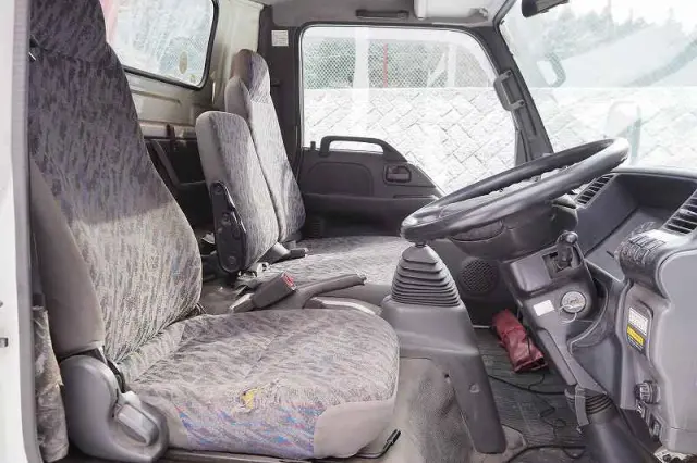 いすゞ エルフ KR-NPR72LR(2WD)の写真47