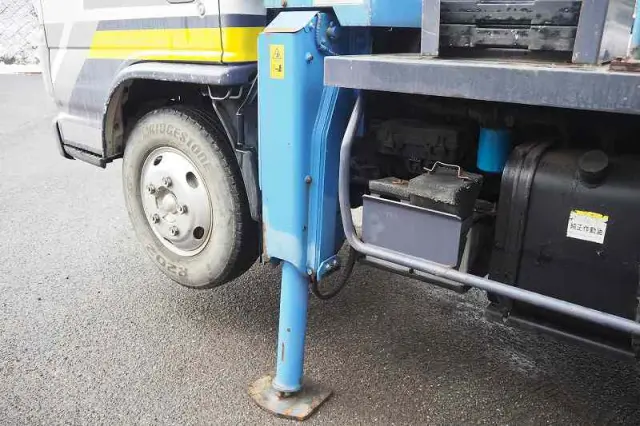 いすゞ エルフ BDG-NKR85N(2WD)の写真11