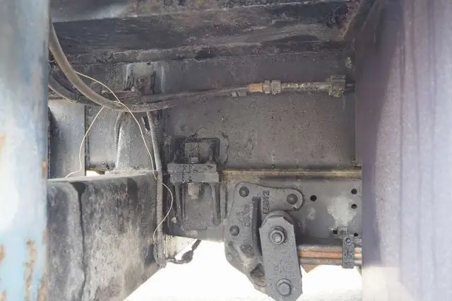 いすゞ エルフ BDG-NKR85N(2WD)の写真34