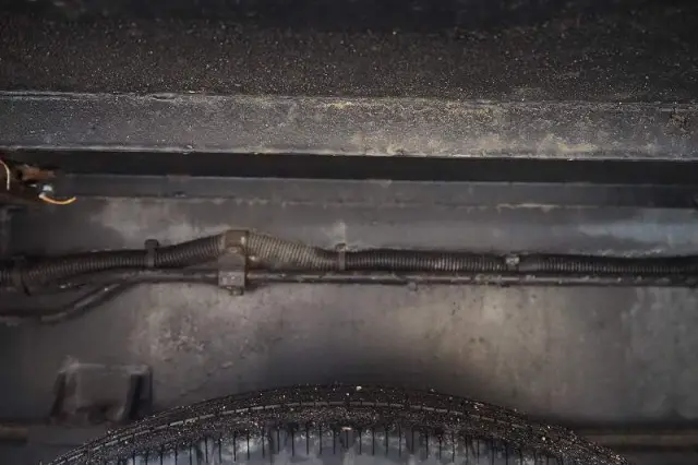 いすゞ エルフ BDG-NKR85N(2WD)の写真37