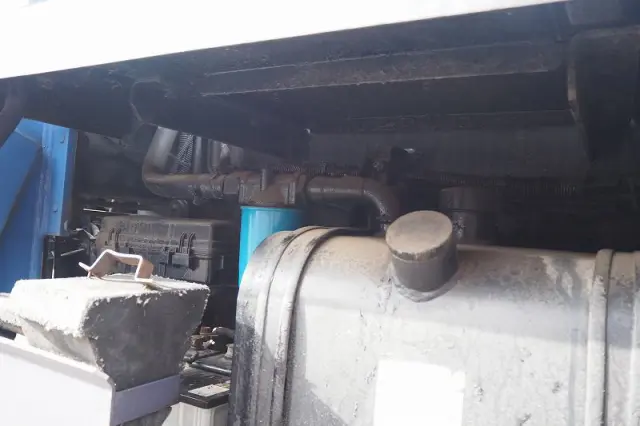 いすゞ エルフ BDG-NKR85N(2WD)の写真40