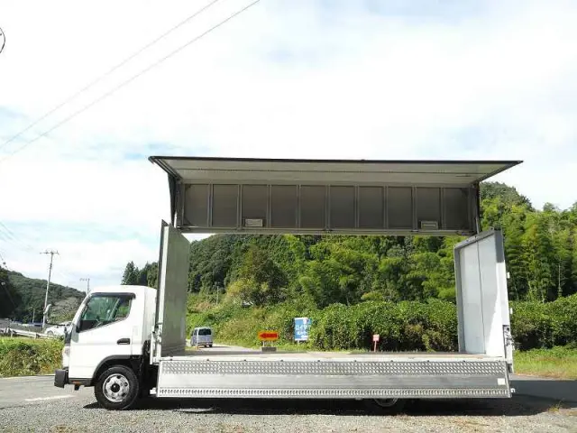 三菱 キャンター 2PG-FEC90(2WD)の写真9