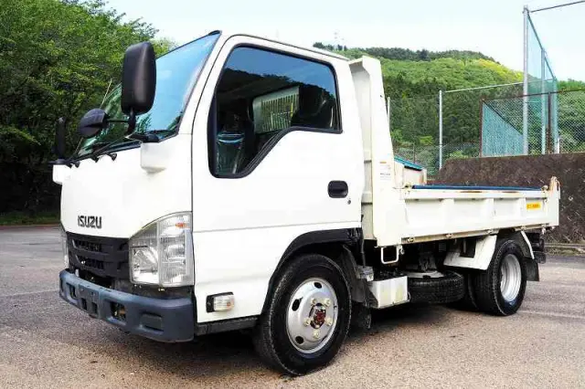 いすゞ エルフ TKG-NKS85AN(4WD)の写真1
