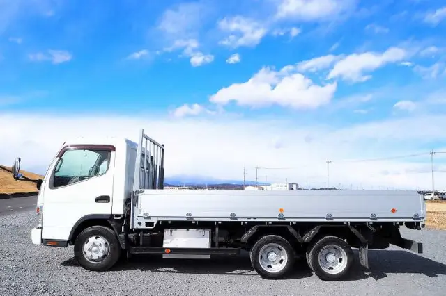 三菱 キャンター PDG-FF83DY(6x2)の写真2