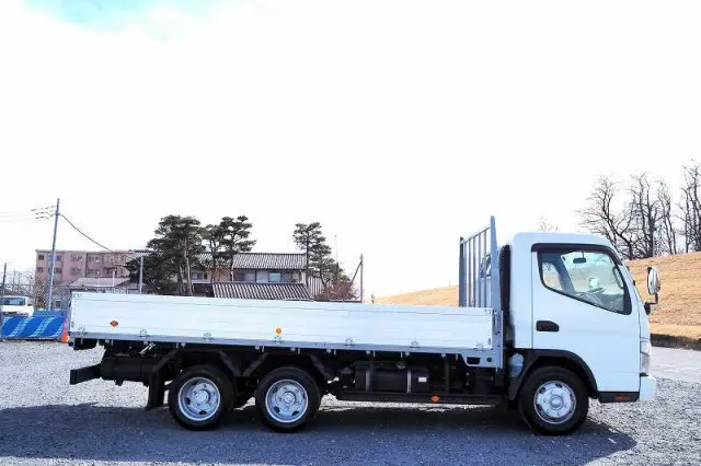 三菱 キャンター PDG-FF83DY(6x2)の写真6