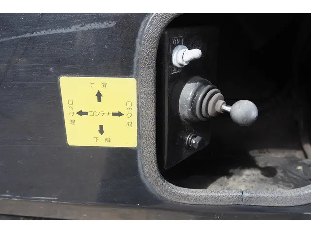 UD コンドル BDG-MK36C(2WD)の写真13