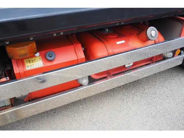 UD コンドル BDG-MK36C(2WD)の写真30