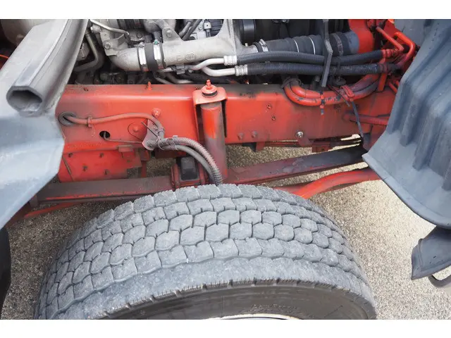 UD コンドル BDG-MK36C(2WD)の写真37