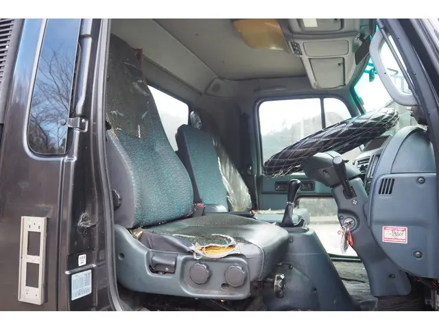 UD コンドル BDG-MK36C(2WD)の写真47