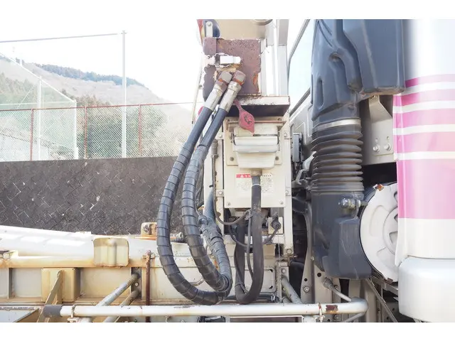 UD コンドル PB-LK36A(2WD)の写真9