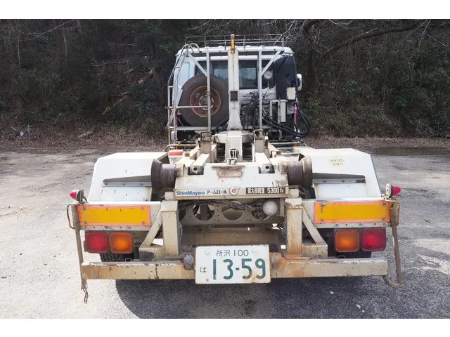 UD コンドル PB-LK36A(2WD)の写真16