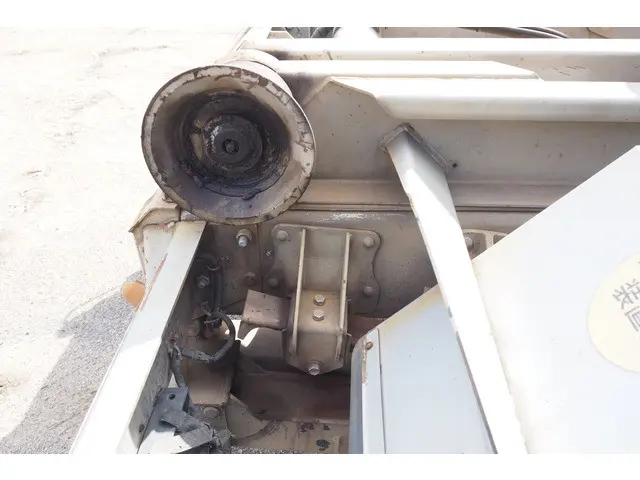 UD コンドル PB-LK36A(2WD)の写真22