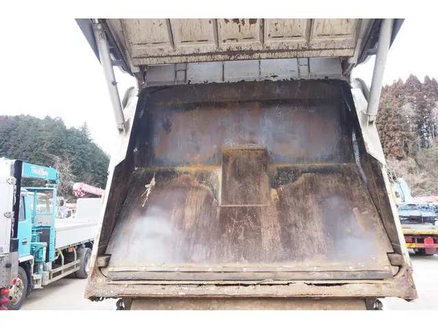 UD コンドル PB-LK36A(2WD)の写真32